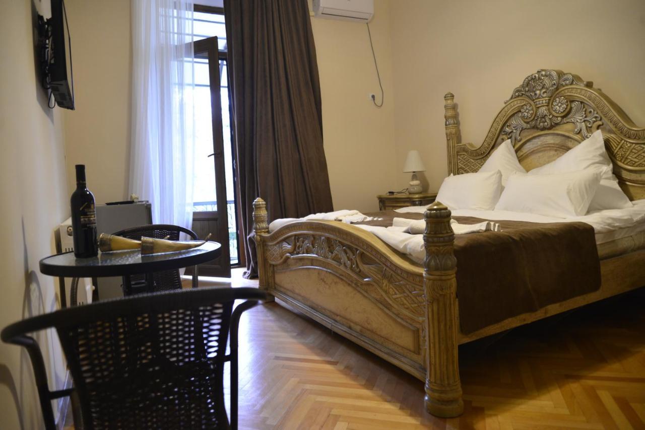 Hotel Victoria Bordžomi Exteriér fotografie
