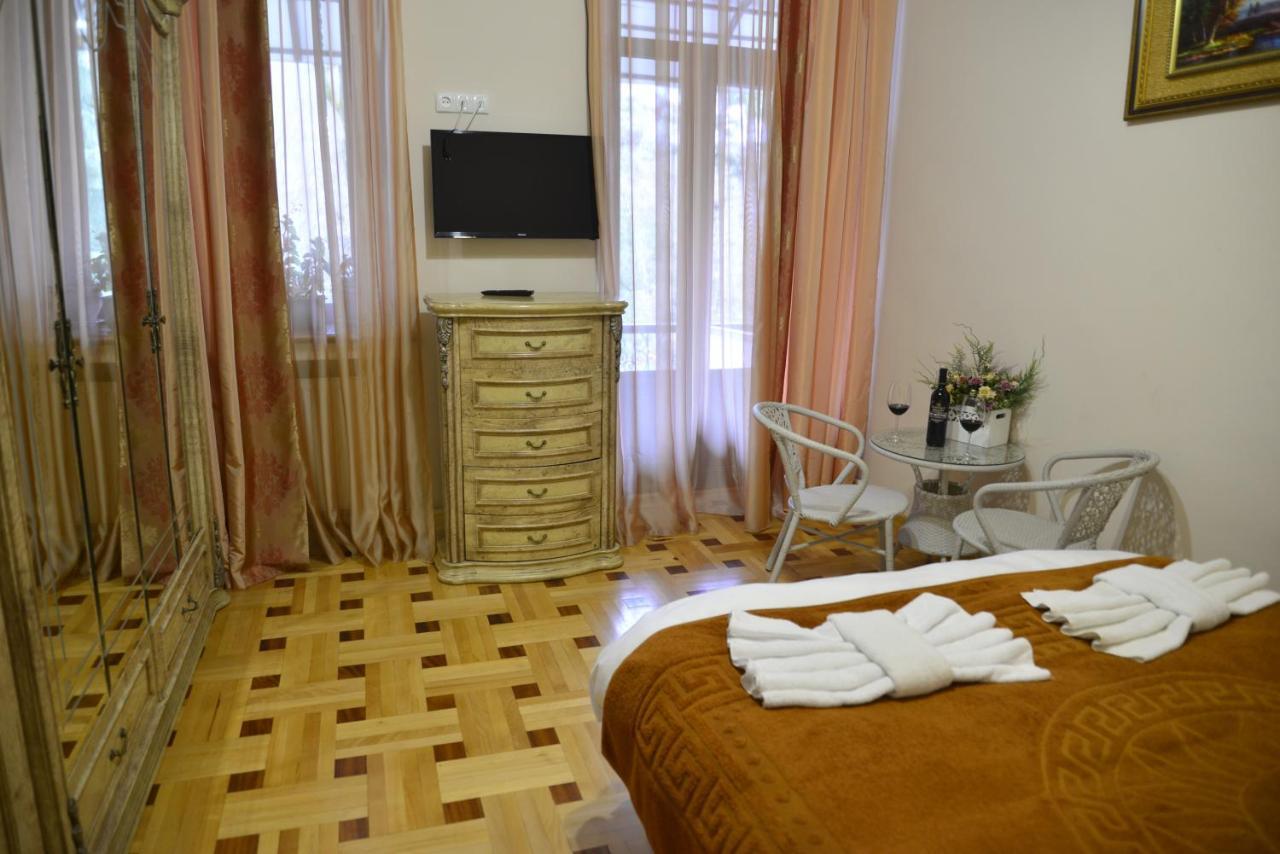 Hotel Victoria Bordžomi Exteriér fotografie