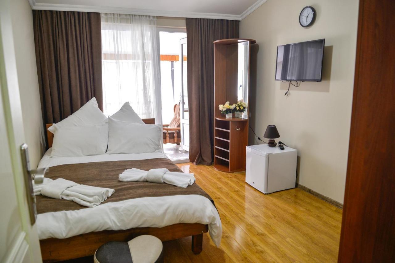 Hotel Victoria Bordžomi Exteriér fotografie