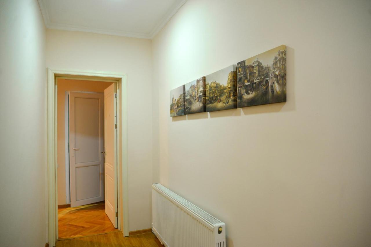 Hotel Victoria Bordžomi Exteriér fotografie